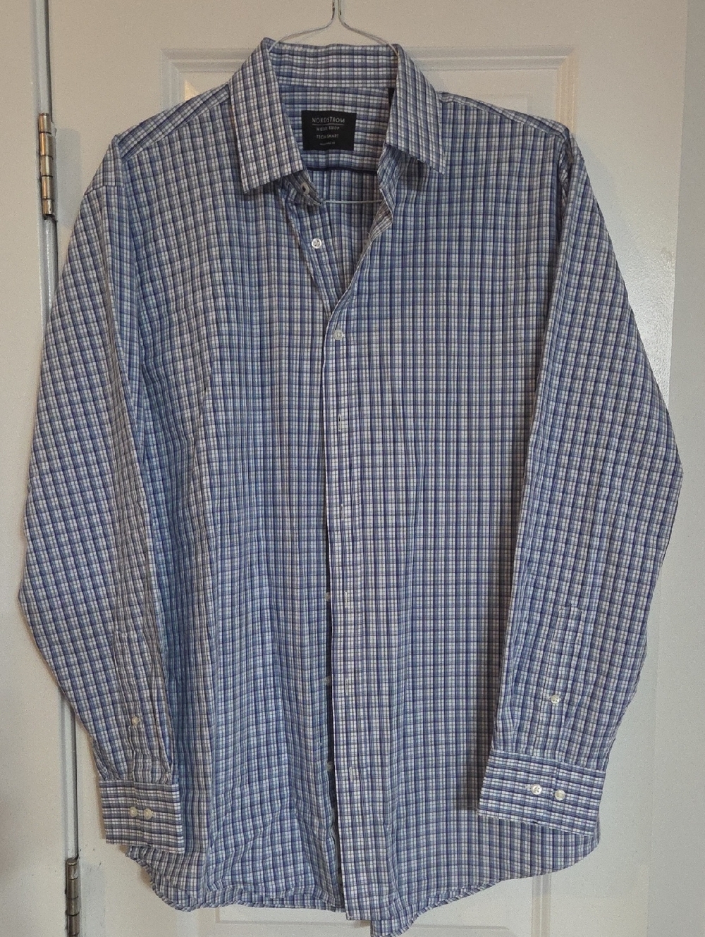 Nordstrom Men’s Blue and White Plaid Button-Down Shirt
